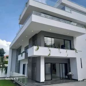 Modern B+G+4 House in Megenagna