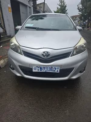 Toyota Yaris Compact 2012 Automatic