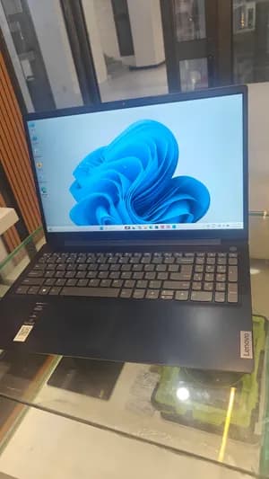 Lenovo IdeaPad Slim 3i i5 12th Gen