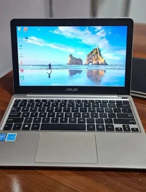 Asus Intel Atom Quad Core Laptop