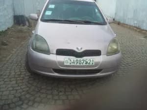 Toyota Vitz 2001 1.0L