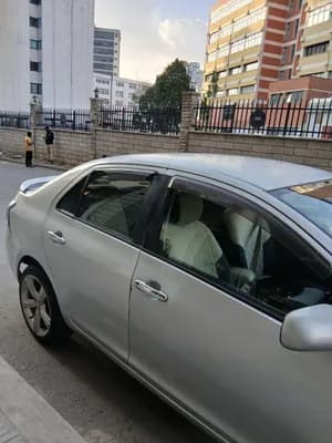 Toyota Belta 2006