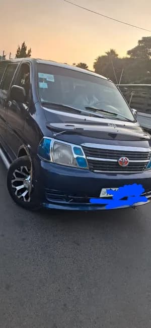 Toyota Minivan 2010 Model