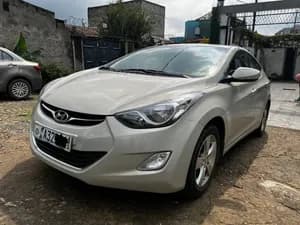 Hyundai Elantra 2013