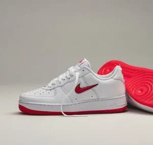 Nike Air Force 1 University Red