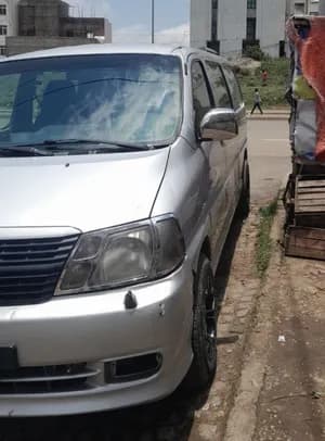 Toyota Hiace Half Van 2008 D4D Manual