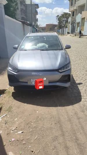 BYD E2 2025