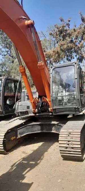 Hitachi 7G Develon Excavators 2025