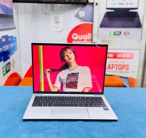 HP Dragonfly G4 13.5”