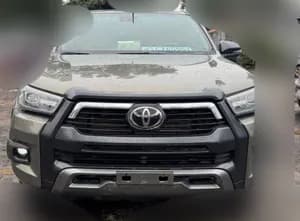 Toyota Hilux Invincible 2021