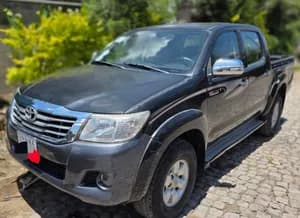 Toyota Hilux Double-Cab 2012