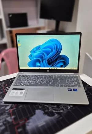 HP Ultra 7 16GB 512GB Laptop