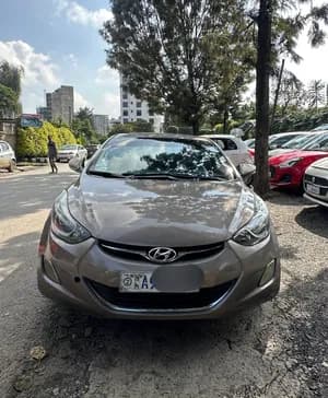 Hyundai Elantra 2012