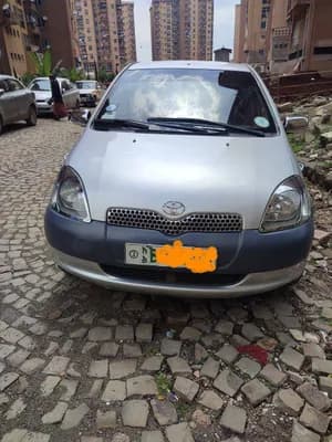 Toyota Vitz Yaris 2001