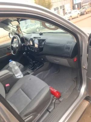 Toyota Hilux double Cab 2015