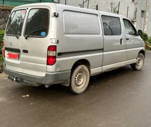 Toyota Hiace D4D Dolphin Van