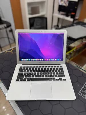 Apple MacBook Air 13.3 Inch 2015