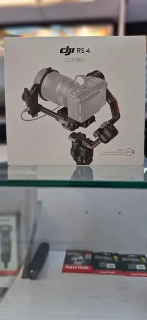 DJI RS 4 Combo