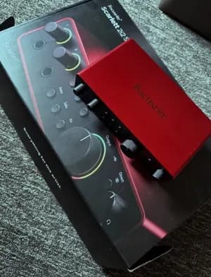 Focusrite Scarlett 2i2 4th Gen