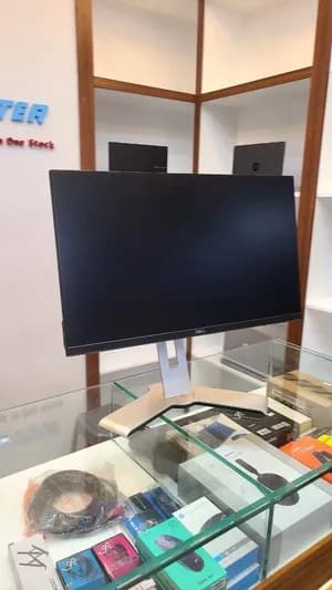 Dell 24 Inch Frameless Full HD Monitor