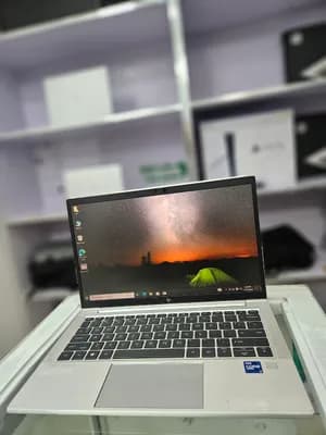 HP ELITEBOOK 830 G8