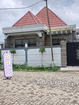 Villa House for Sale in Ayat