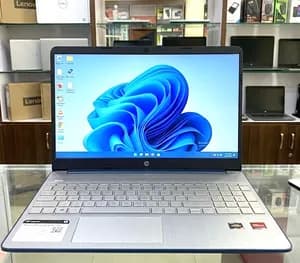 HP Notebook Ryzen 5 8GB 512GB
