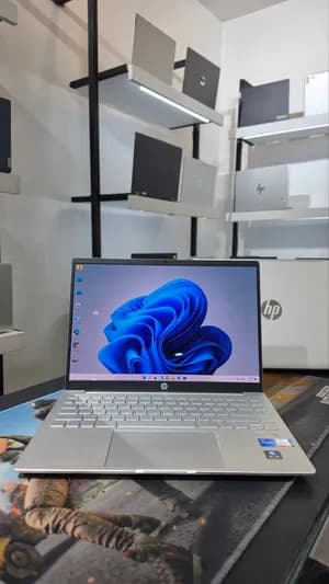 HP Pavilion Plus 14 i5 12th Gen