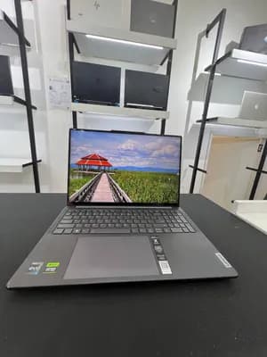 Lenovo Slim Pro 9i i9 32GB