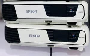 Epson EB-S31 Projector