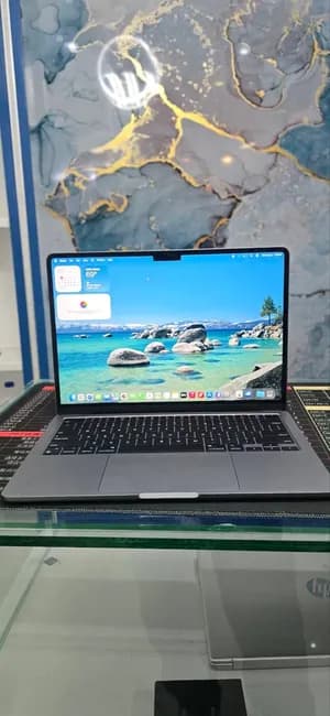 Apple MacBook Air M2 2022