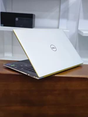 Dell XPS 15 9520