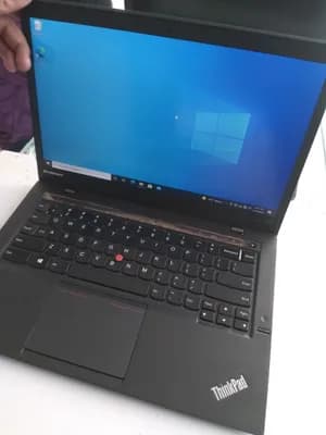 Lenovo ThinkPad X1 Carbon Laptop