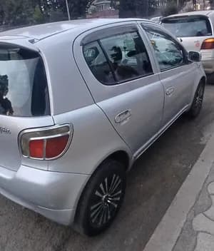 Toyota Vitz 2001