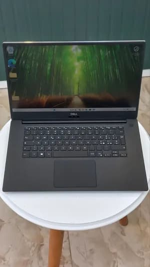 Dell Precision 5540 Workstation Laptop