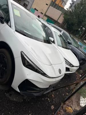 Volkswagen ID. UNYX Pure Edition 2025