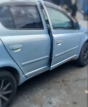 Toyota Vitz 2003