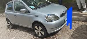 Toyota Vitz 2001 1.0L