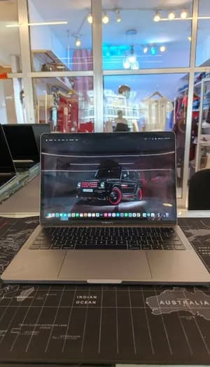 Apple MacBook Pro 2017 13.3 Inch