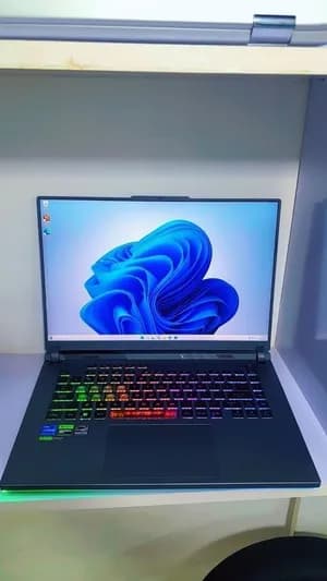 Asus ROG Strix G16 i7 RTX 4060