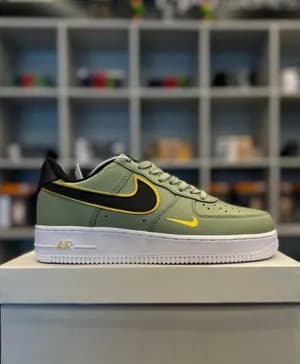 Nike Air Force 1 – Black & Gold Edition