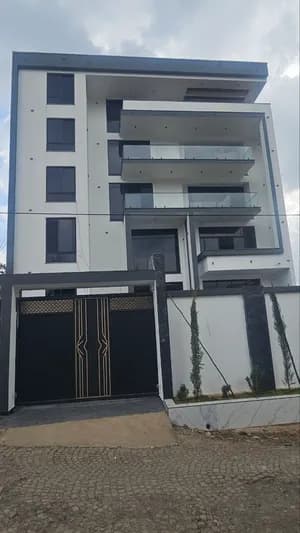 Modern G+ House 450 sqm