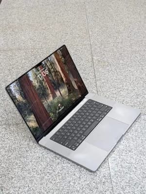 Apple MacBook Pro M1 16-inch