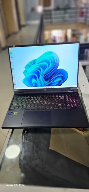 Acer Predator Helios Neo 16 Gaming Laptop