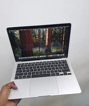 Apple MacBook Air M1 2020