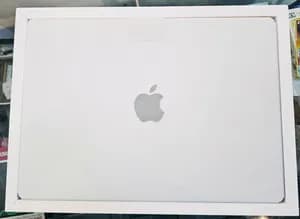 MacBook Pro (14-inch, M4, 2024)