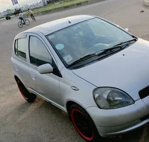 Vitz model 2001 Automatic