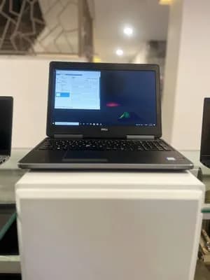 Dell Precision 7520 i7 Laptop
