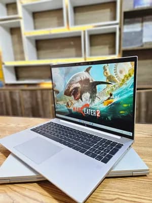 HP EliteBook 860 G9 Core i7