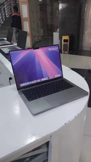 Apple MacBook Pro M1 14 inch
